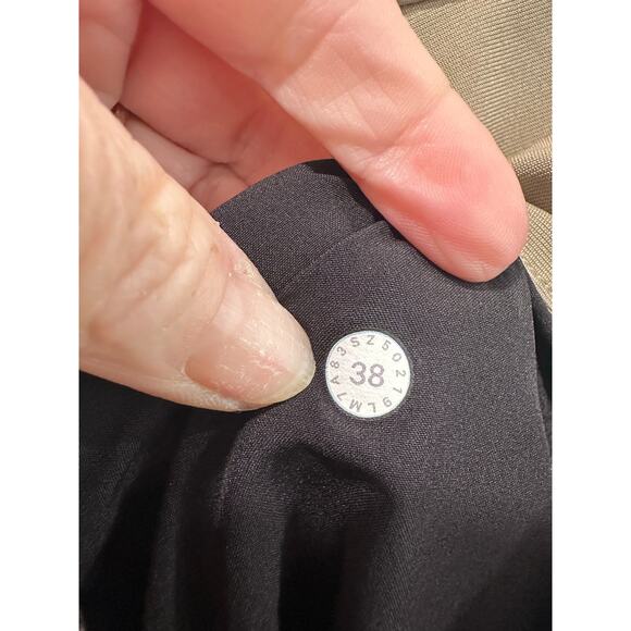 Lululemon Commission Relaxed Shorts Size 38 - Picture 5 of 5